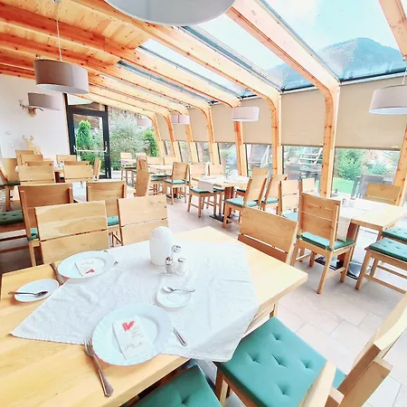 Alpenlandhof 아파트 *