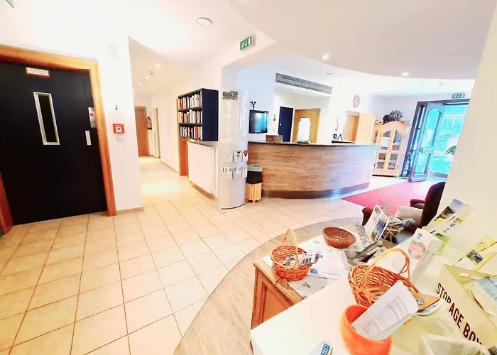 Alpenlandhof Апартаменти *