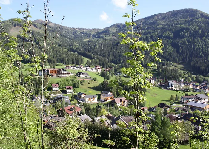 Alpenlandhof Апартаменти *